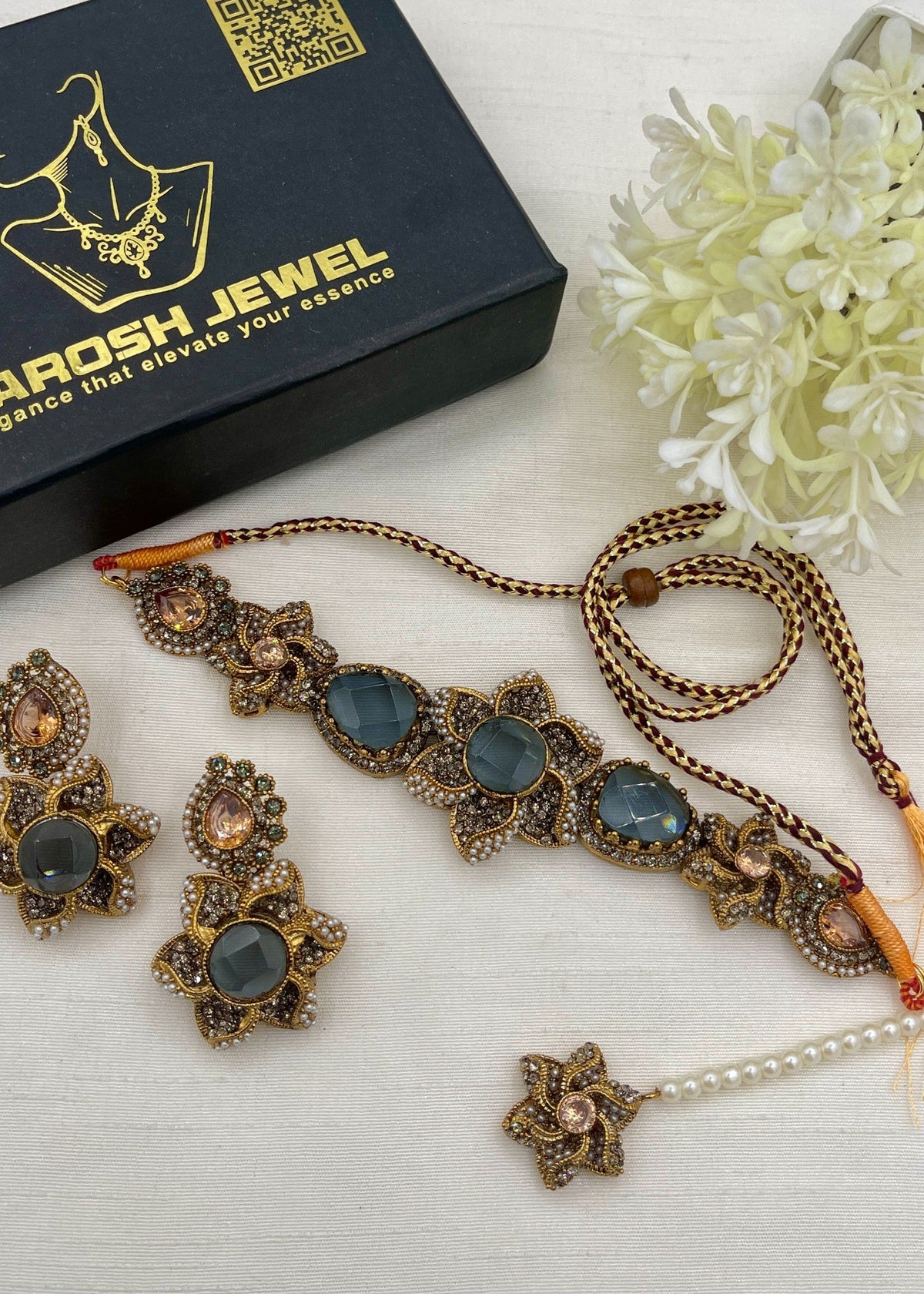 Shop the Hameeda Premuim Choker Set from Zarosh Jewel
