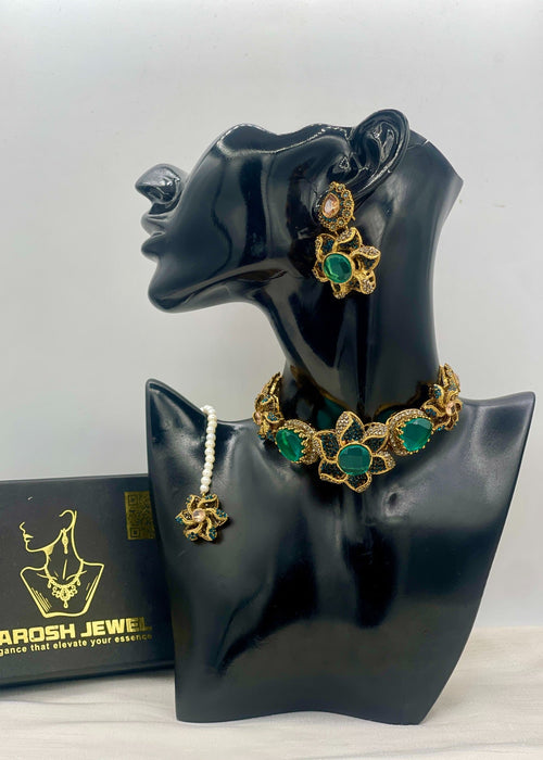 Shop the Hameeda Premuim Choker Set from Zarosh Jewel