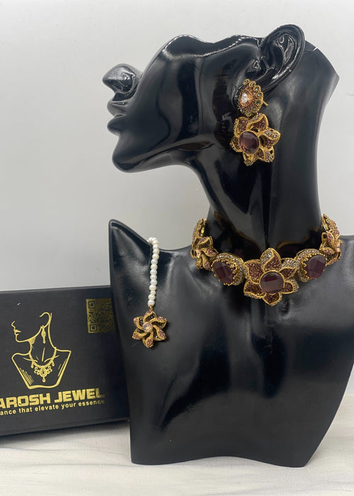 Shop the Hameeda Premuim Choker Set from Zarosh Jewel