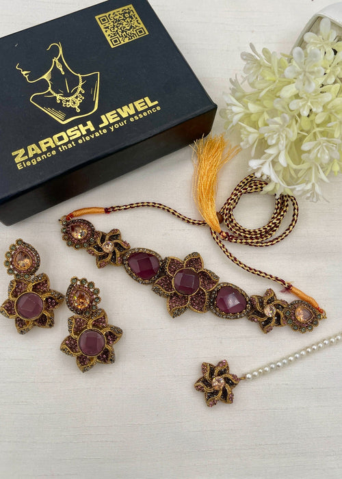 Shop the Hameeda Premuim Choker Set from Zarosh Jewel