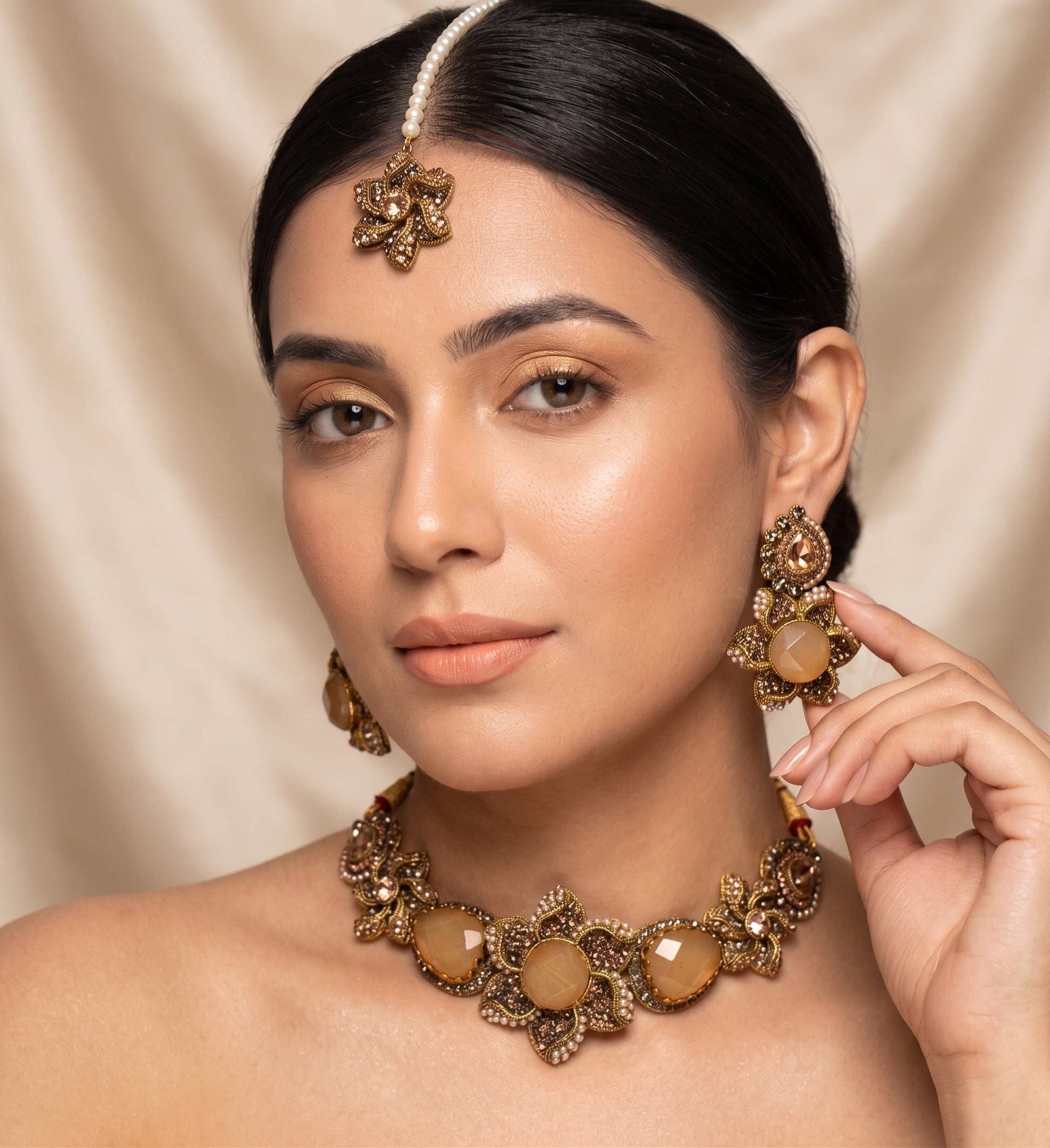 Hameeda Premuim Choker Set