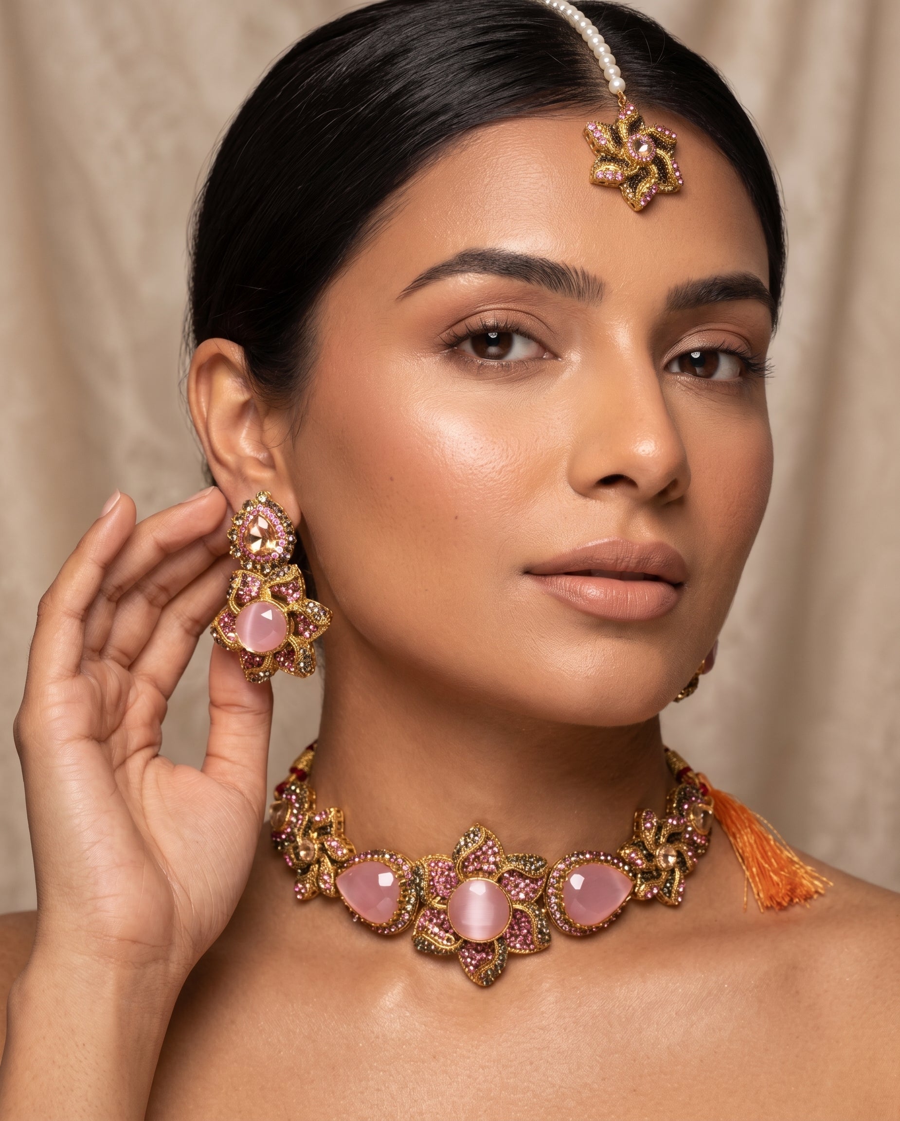 Hameeda Premuim Choker Set