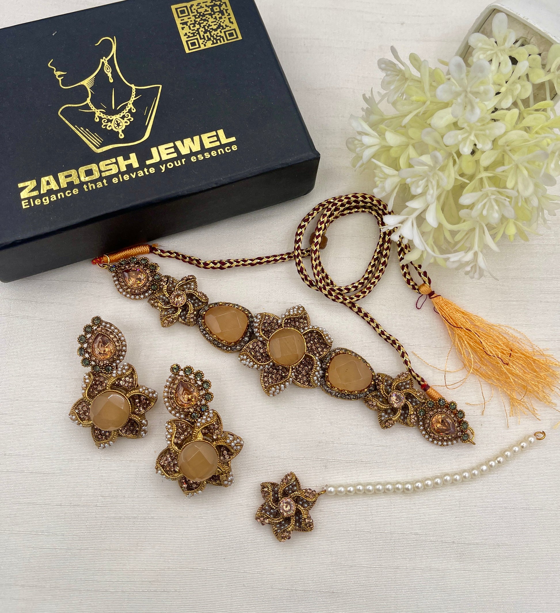 Hameeda Premuim Choker Set