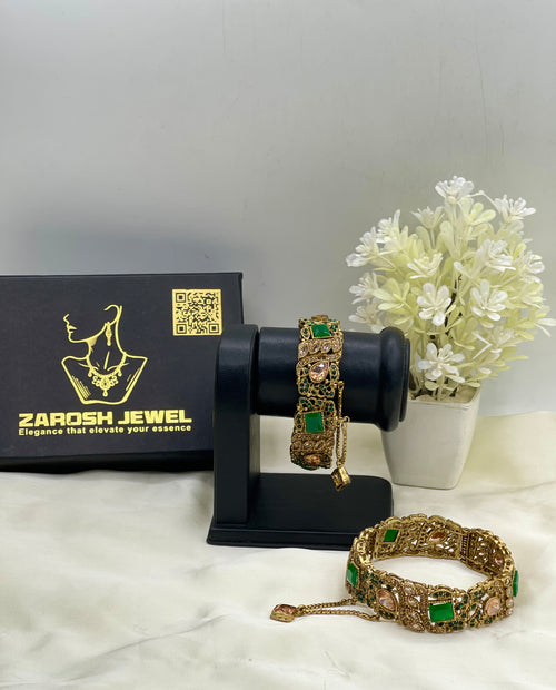 Hawra Adjustable Bangle