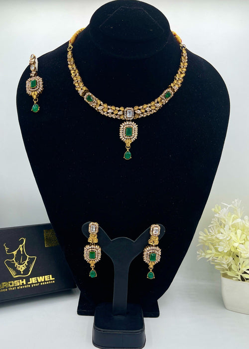 Shop the Hawwa Necklace Set from Zarosh Jewel