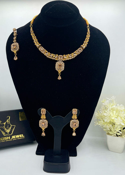 Shop the Hawwa Necklace Set from Zarosh Jewel
