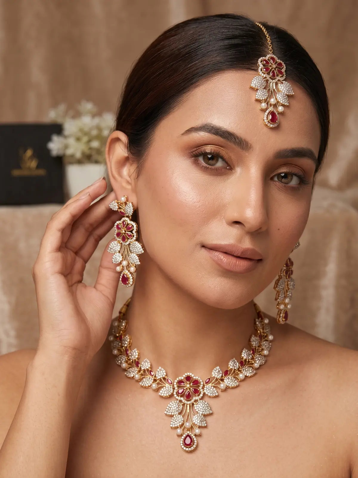 Hazel Necklace Set