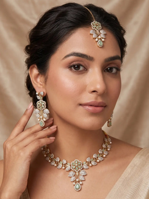 Hazel Necklace Set