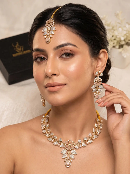 Hazel Necklace Set