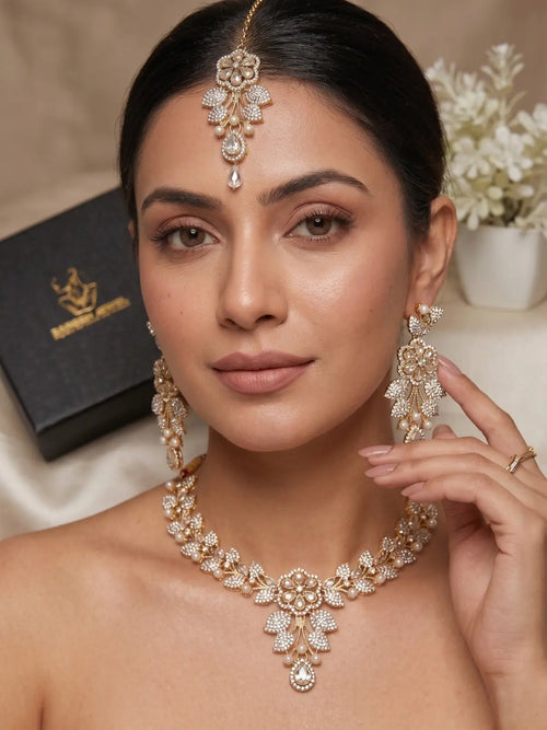 Hazel Necklace Set