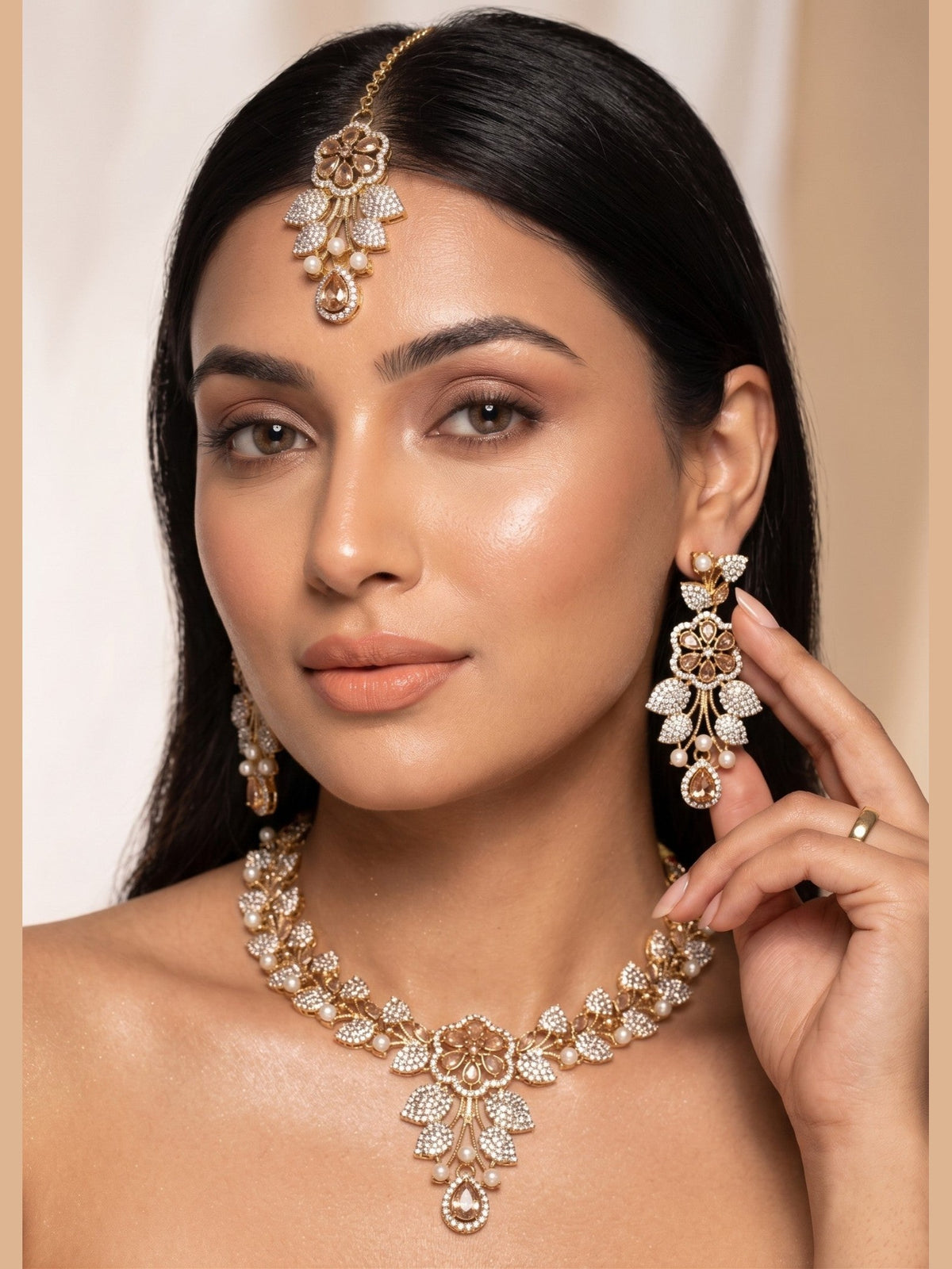 Shop the Hazel Necklace Set from Zarosh Jewel