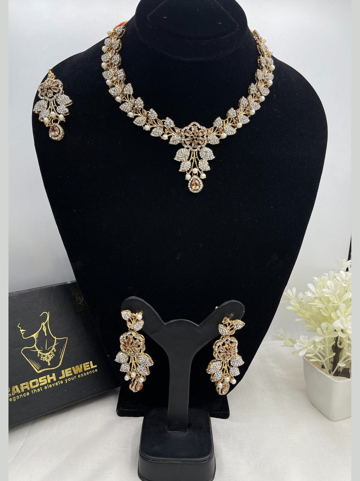 Shop the Hazel Necklace Set from Zarosh Jewel