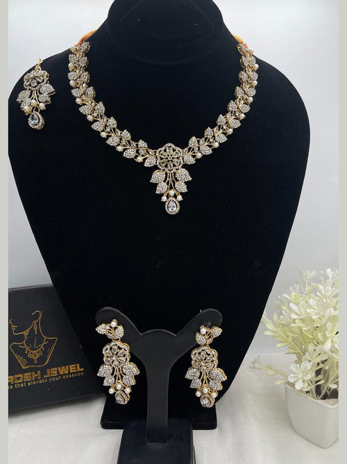 Shop the Hazel Necklace Set from Zarosh Jewel