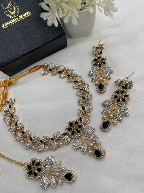 Shop the Hazel Necklace Set from Zarosh Jewel