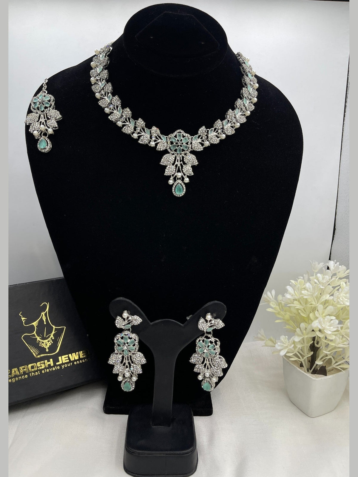 Shop the Hazel Necklace Set from Zarosh Jewel