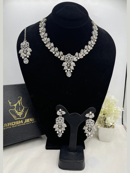 Shop the Hazel Necklace Set from Zarosh Jewel