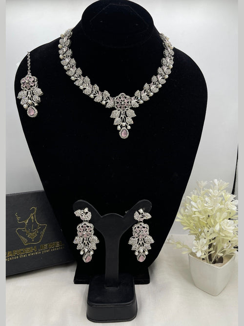 Shop the Hazel Necklace Set from Zarosh Jewel