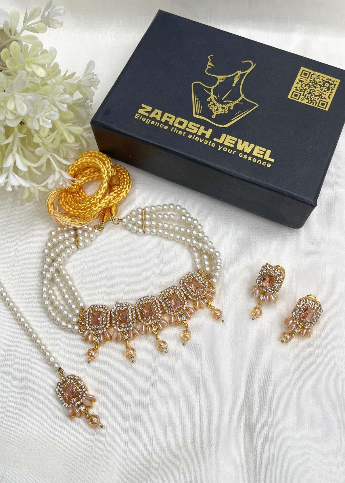 Shop the Heritage Pearl Choker Set from Zarosh Jewel