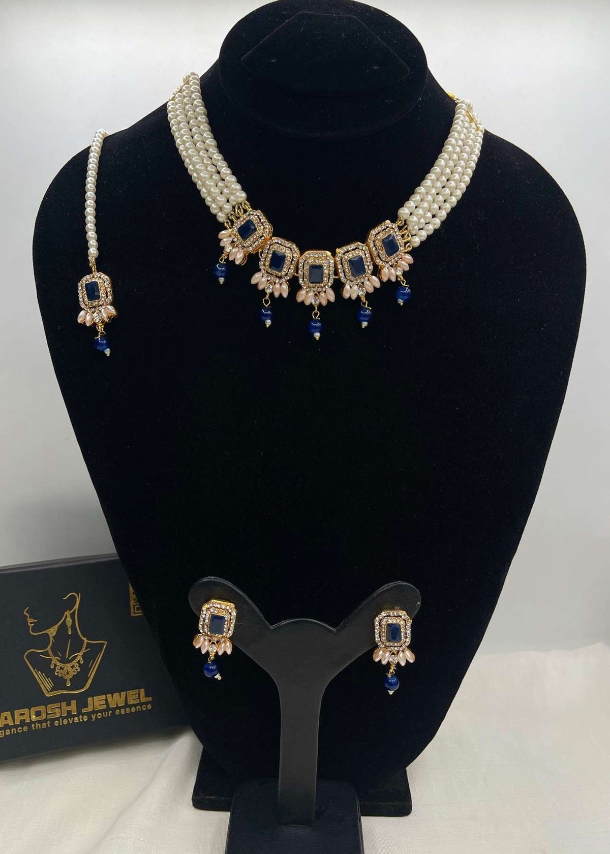 Shop the Heritage Pearl Choker Set from Zarosh Jewel
