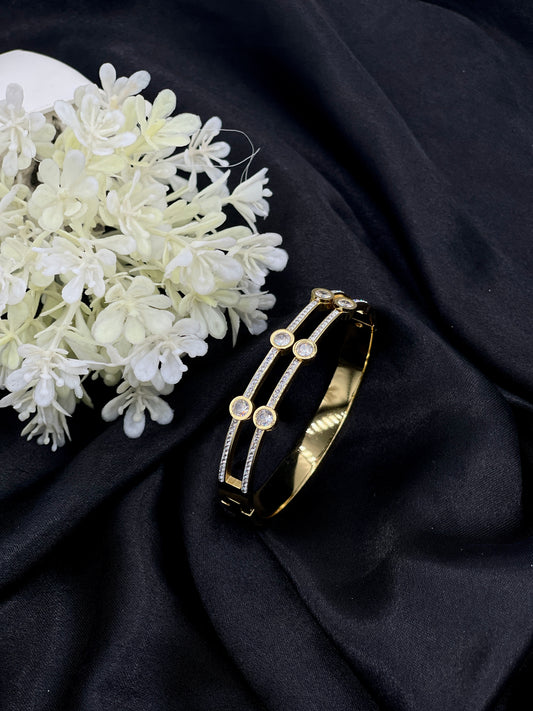 Shop the Hina Openable Bracelet from Zarosh Jewel