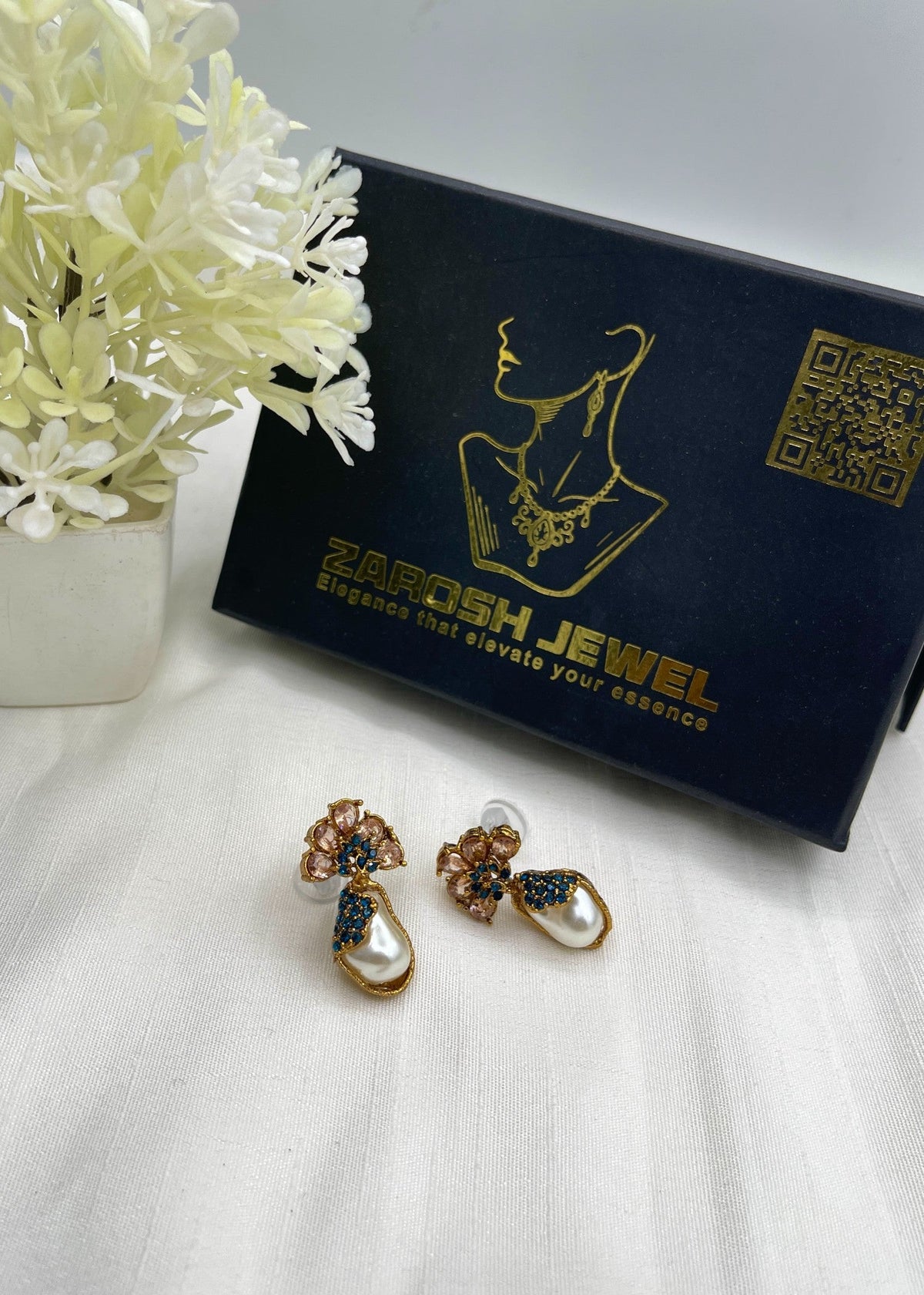 Shop the Hina Sahara Earrings from Zarosh Jewel