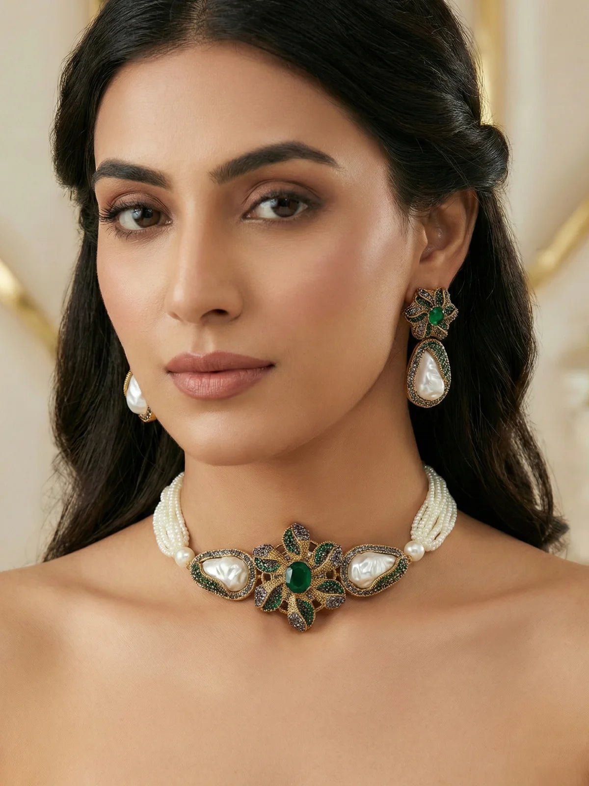 Hira Elegance Choker Set