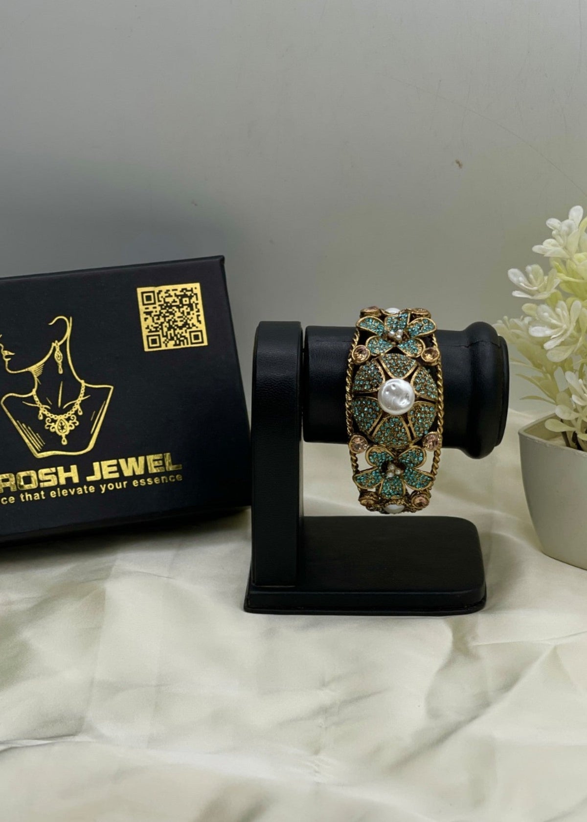 Shop the Hoor Floral Bangle from Zarosh Jewel