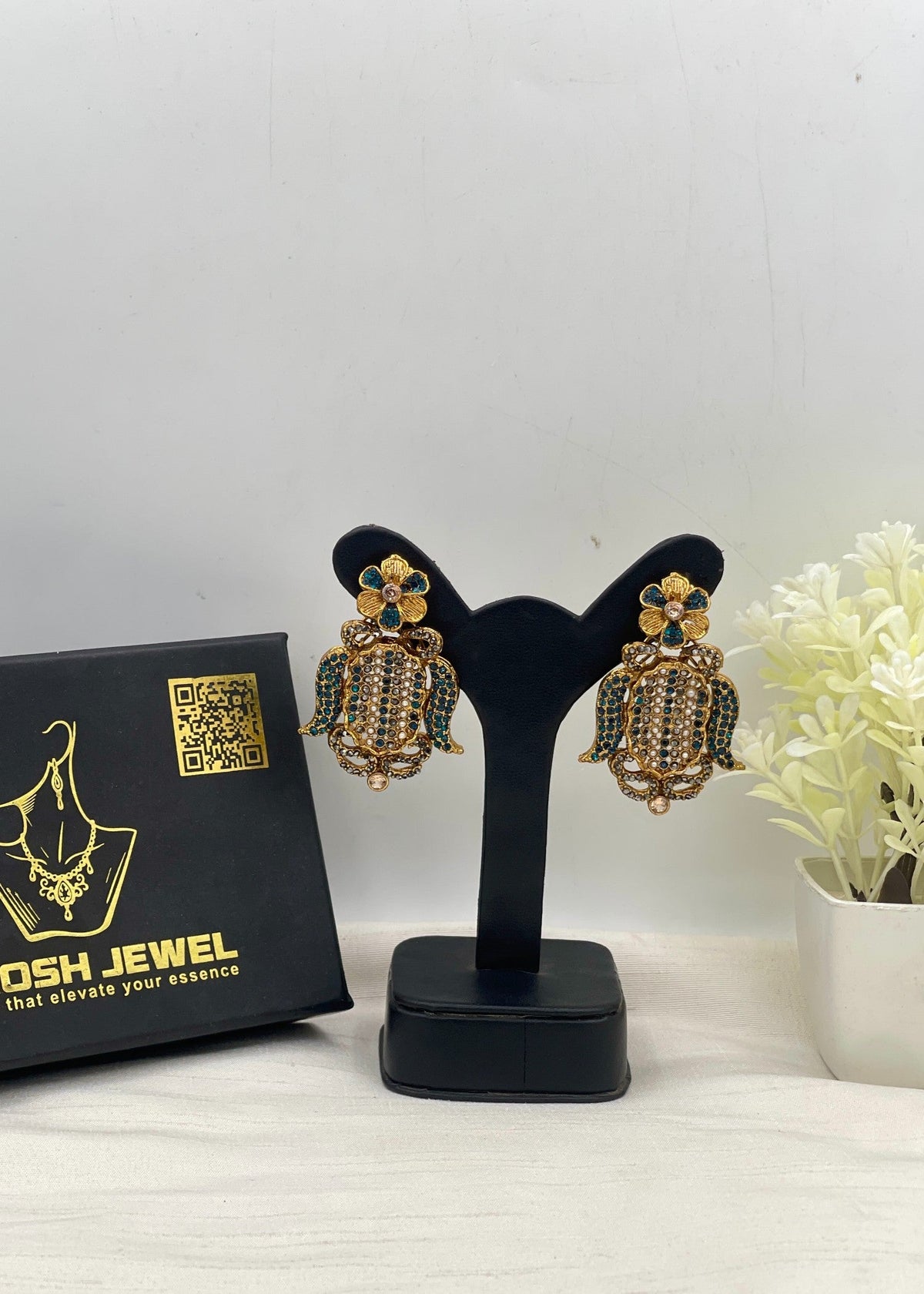 Shop the Huda Earring from Zarosh Jewel