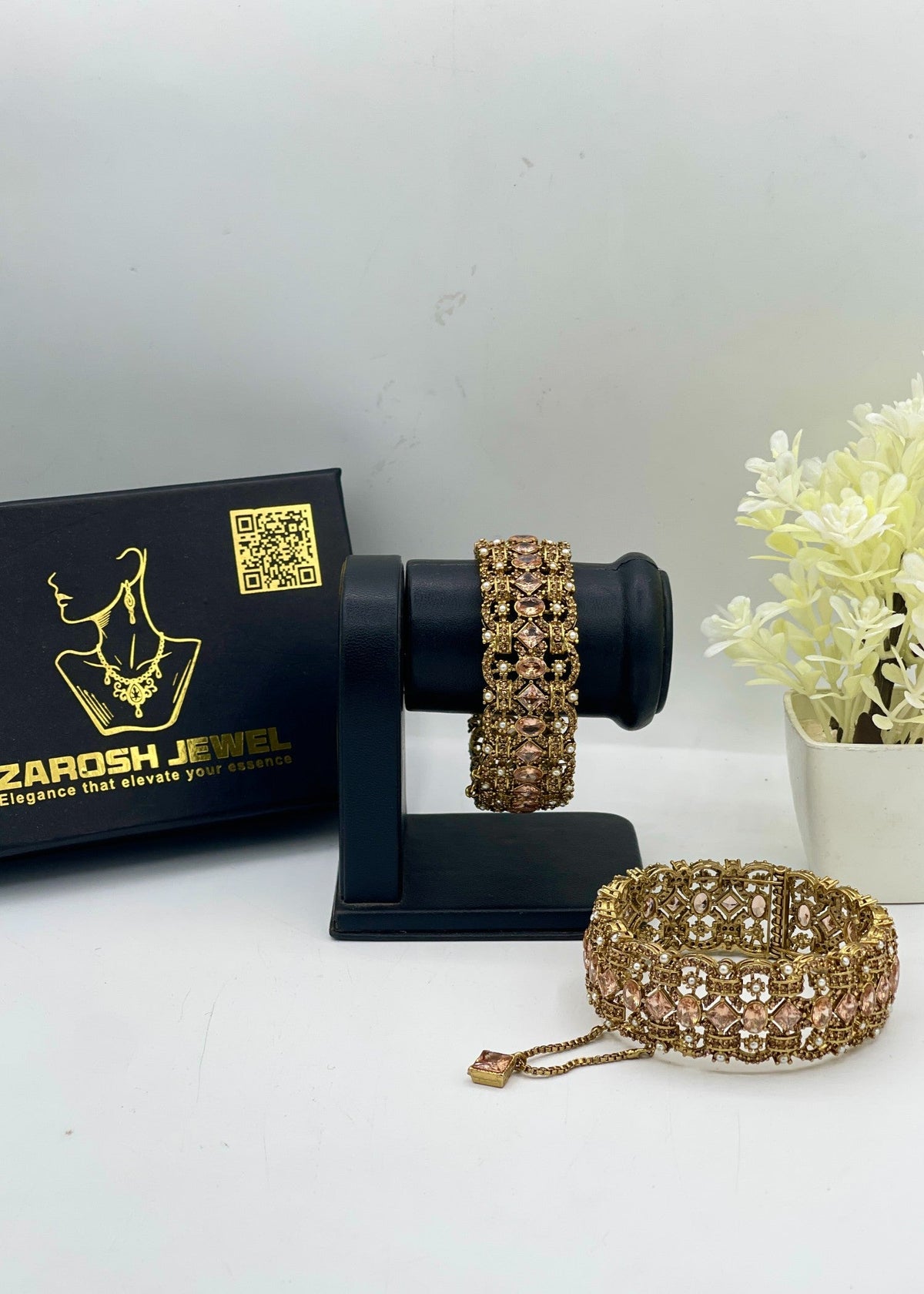 Shop the Humaira Openable Bangle Set from Zarosh Jewel