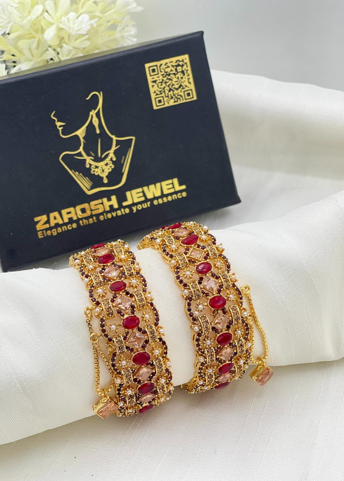 Shop the Humaira Openable Bangle Set from Zarosh Jewel