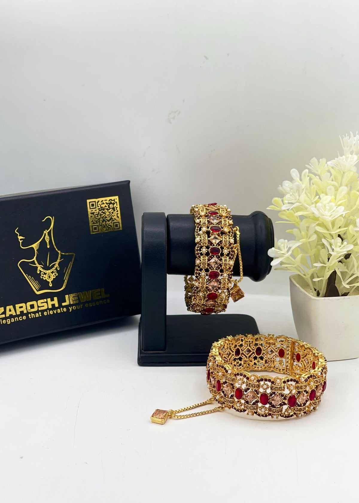 Shop the Humaira Openable Bangle Set from Zarosh Jewel