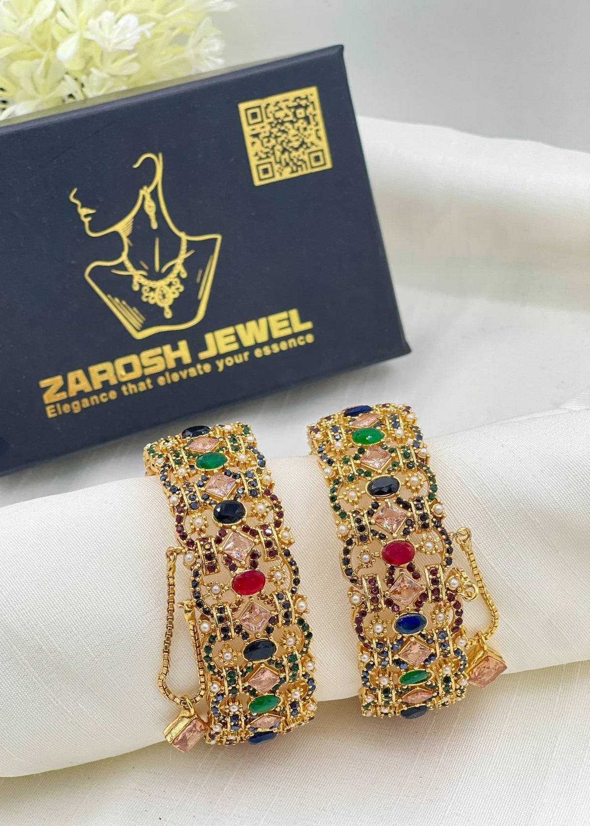 Shop the Humaira Openable Bangle Set from Zarosh Jewel