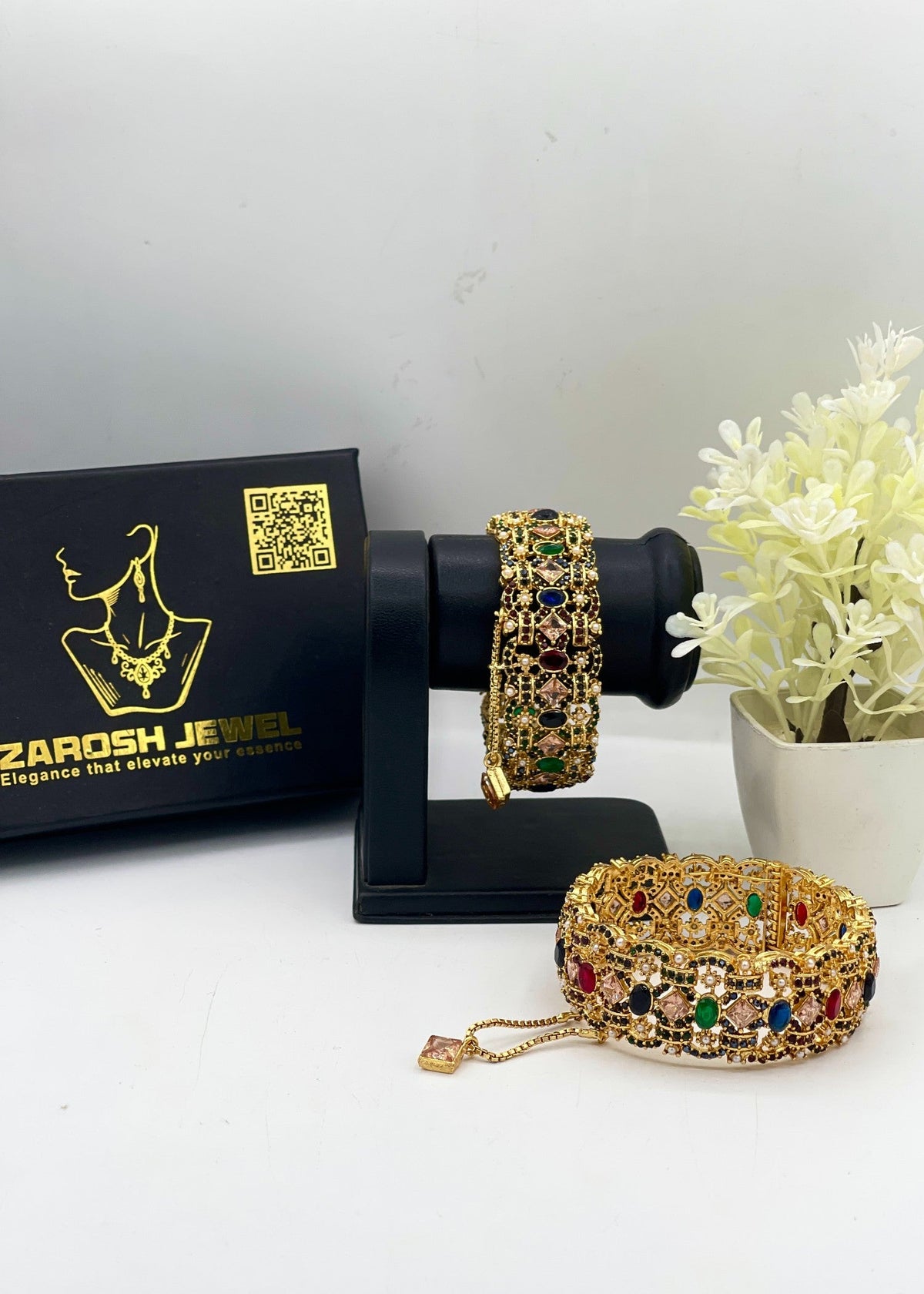 Shop the Humaira Openable Bangle Set from Zarosh Jewel