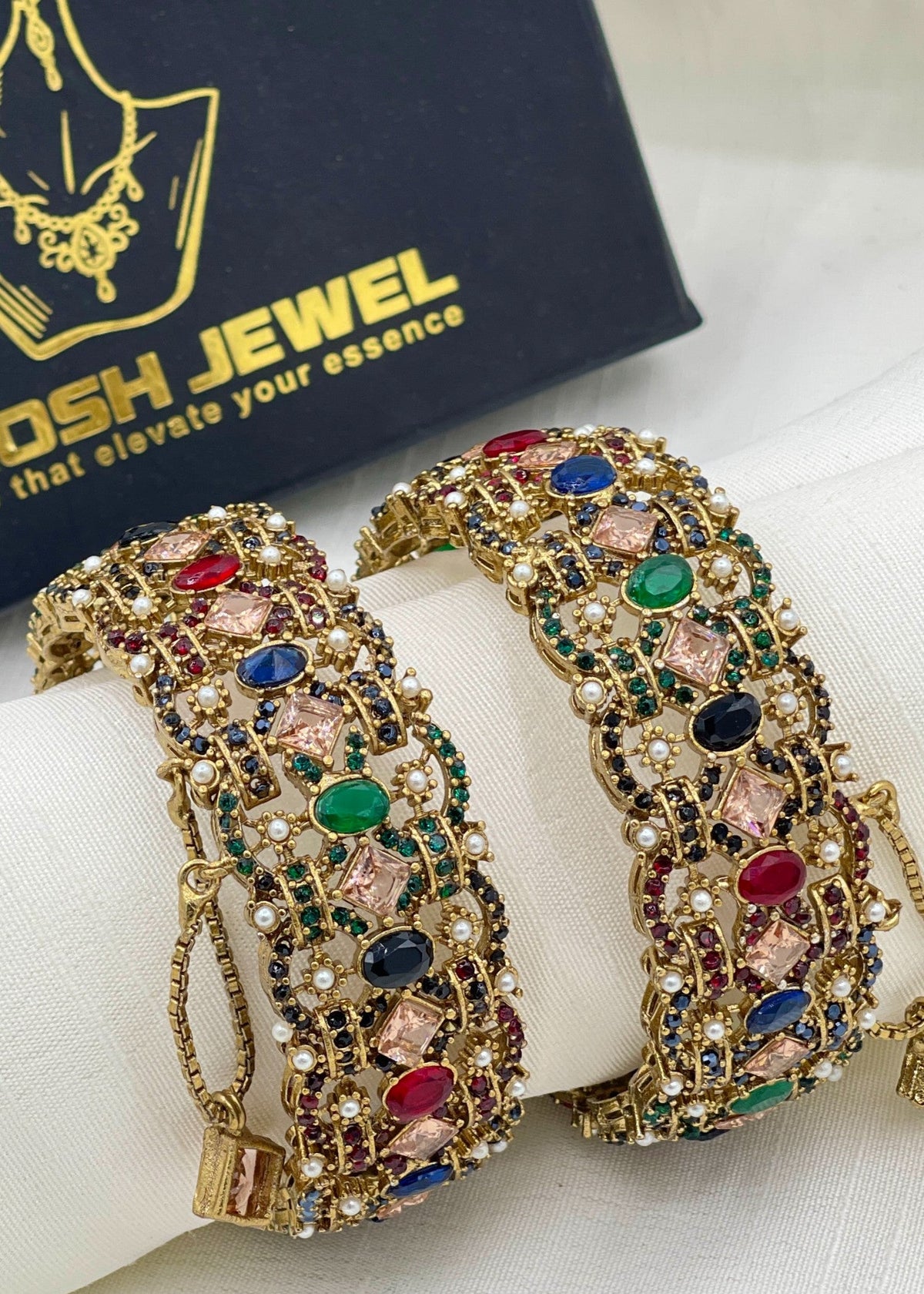 Shop the Humaira Openable Bangle Set from Zarosh Jewel