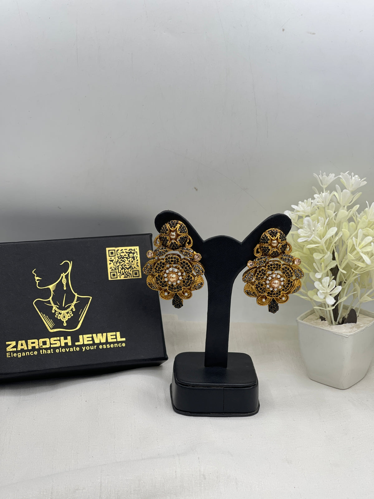 Shop the Ifrah Vintage Classics from Zarosh Jewel