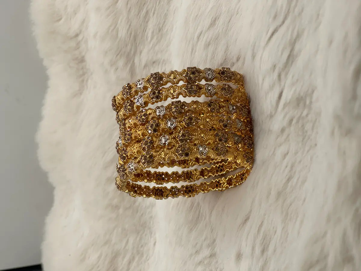 Noor Heritage Kada