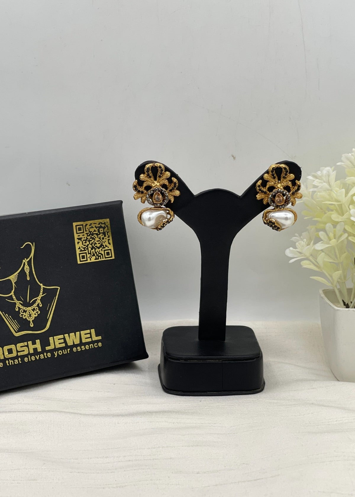 Shop the Inas Premium Earring from Zarosh Jewel