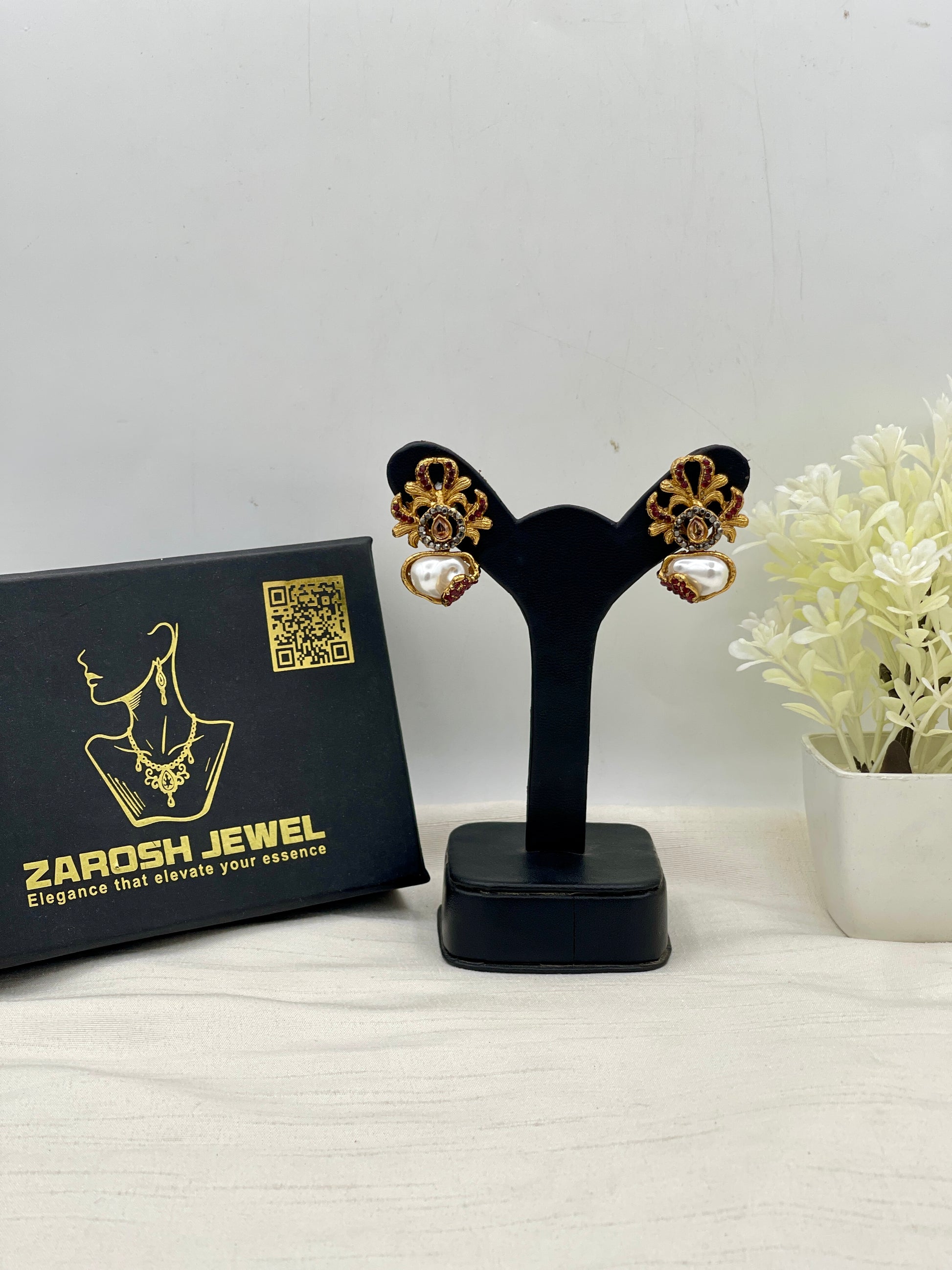 Inas Premium Earring