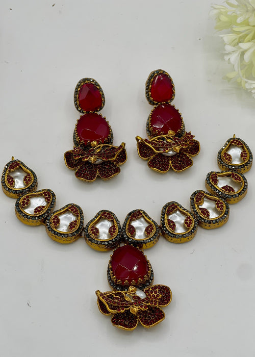 Shop the Jameela Necklace Set from Zarosh Jewel