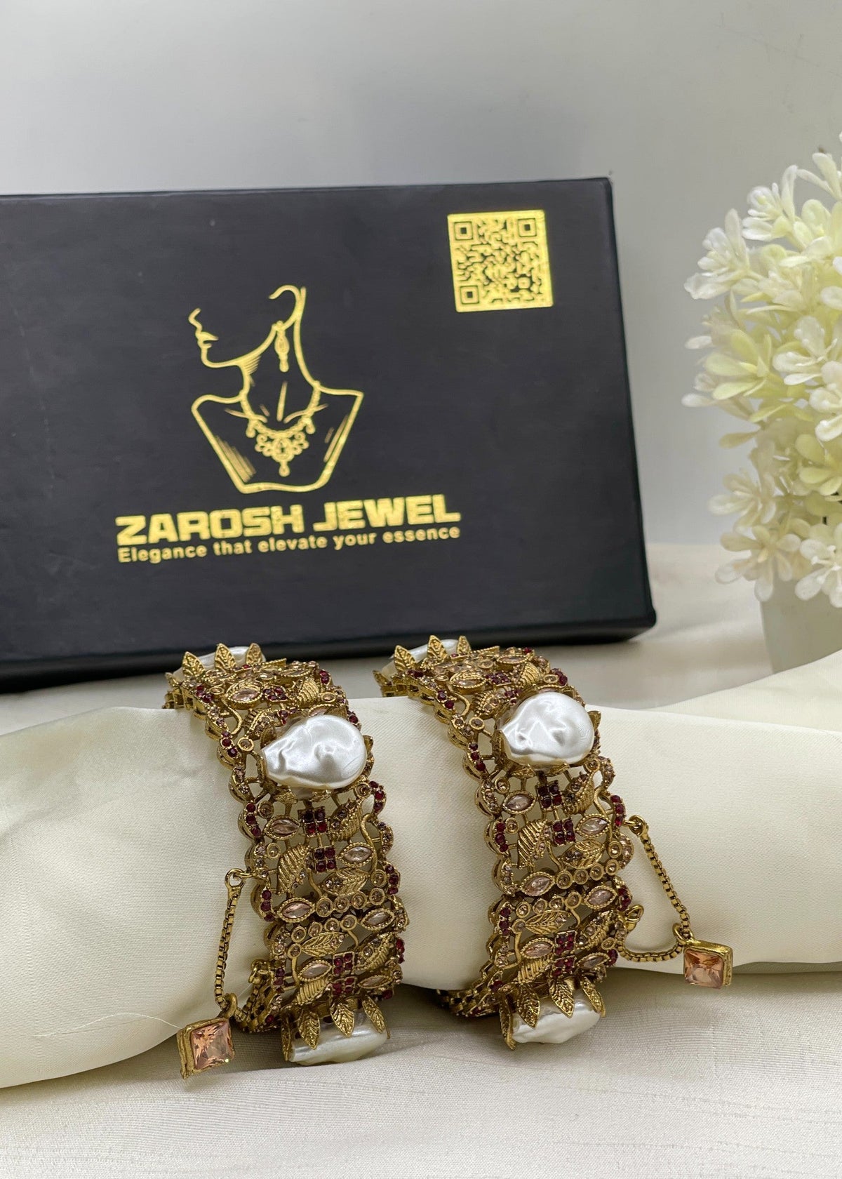 Shop the Jannah Openable Bangle from Zarosh Jewel