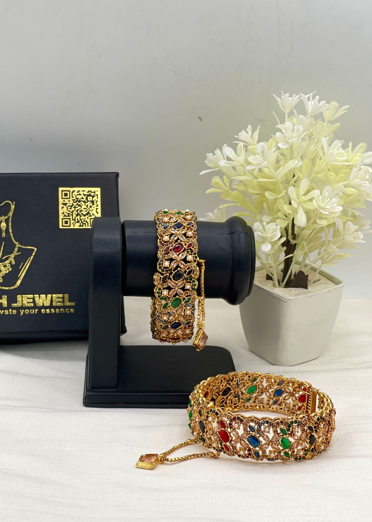 Shop the Jasmin Antique Kara Set from Zarosh Jewel