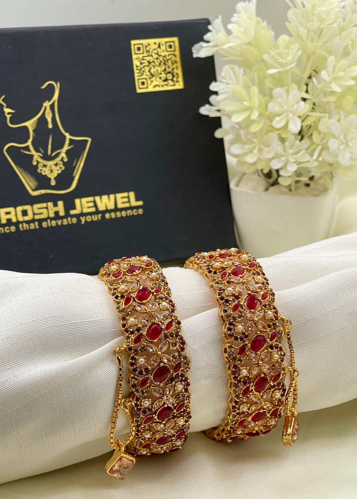 Shop the Jasmin Antique Kara Set from Zarosh Jewel