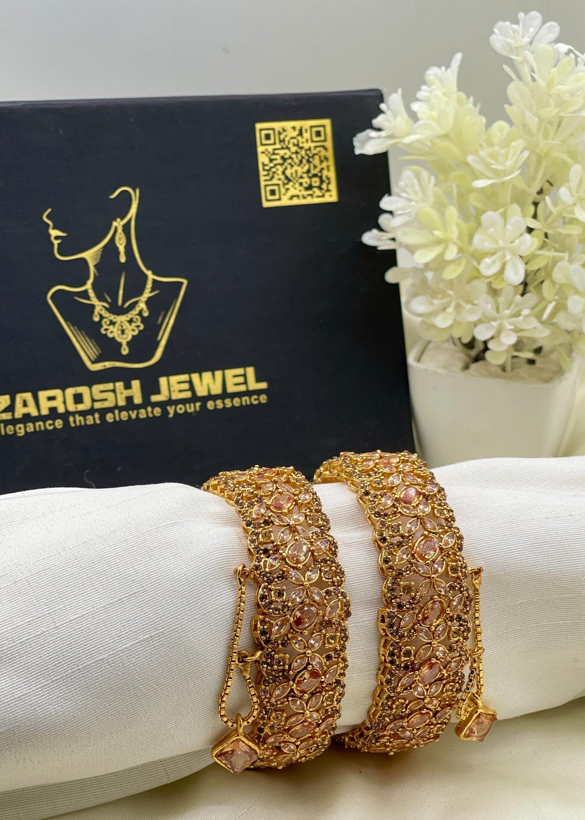 Shop the Jasmin Antique Kara Set from Zarosh Jewel