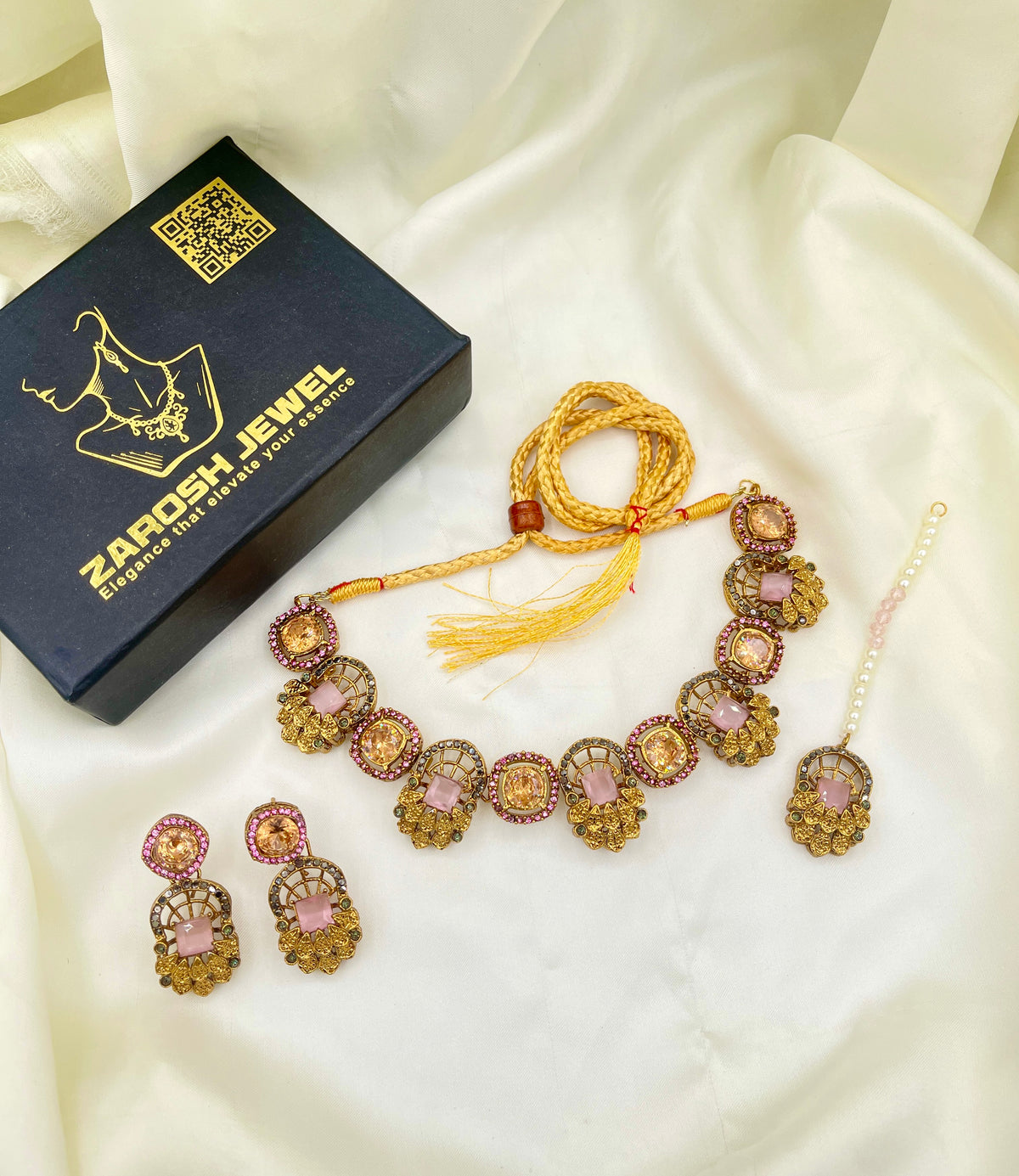 Shop the Jawayriya Heritage Necklace from Zarosh Jewel