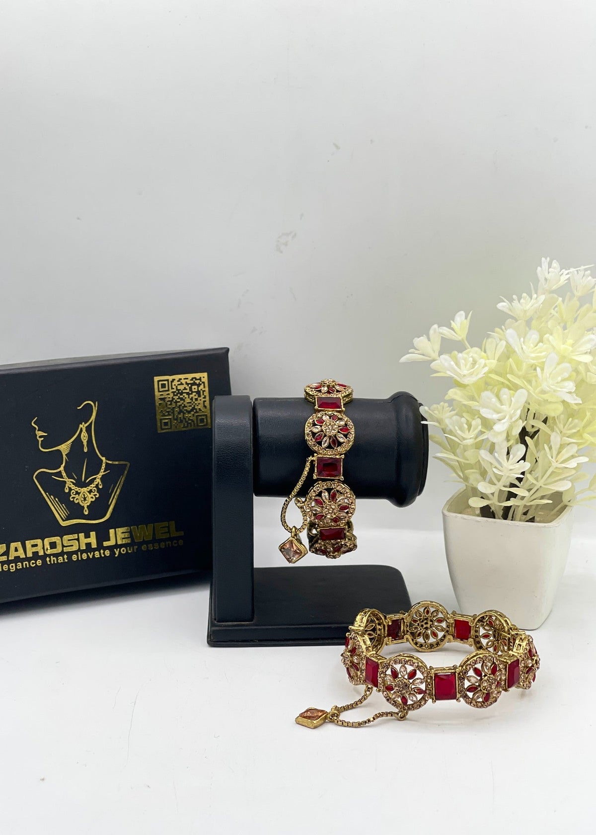 Shop the Jiya Openable Bangle Set from Zarosh Jewel