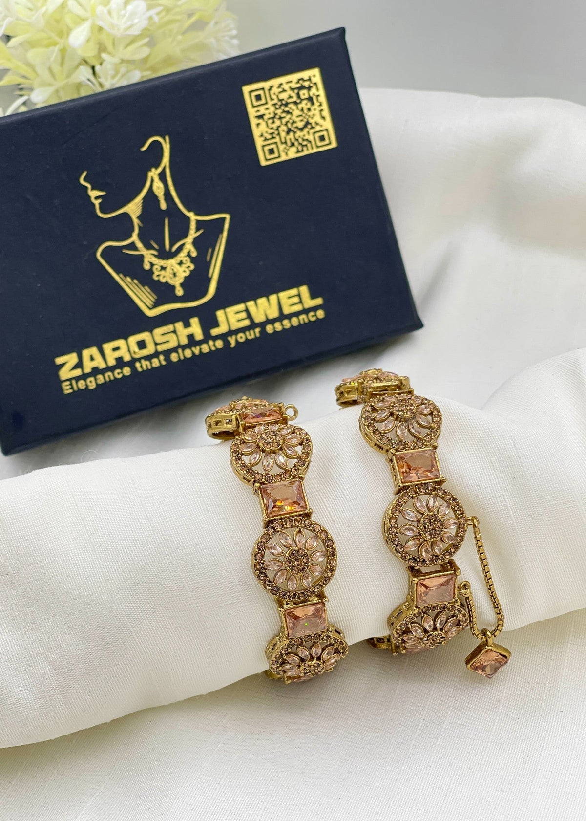 Shop the Jiya Openable Bangle Set from Zarosh Jewel