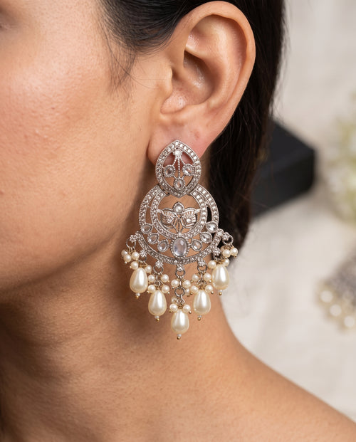 Jowhara Elegent Earring