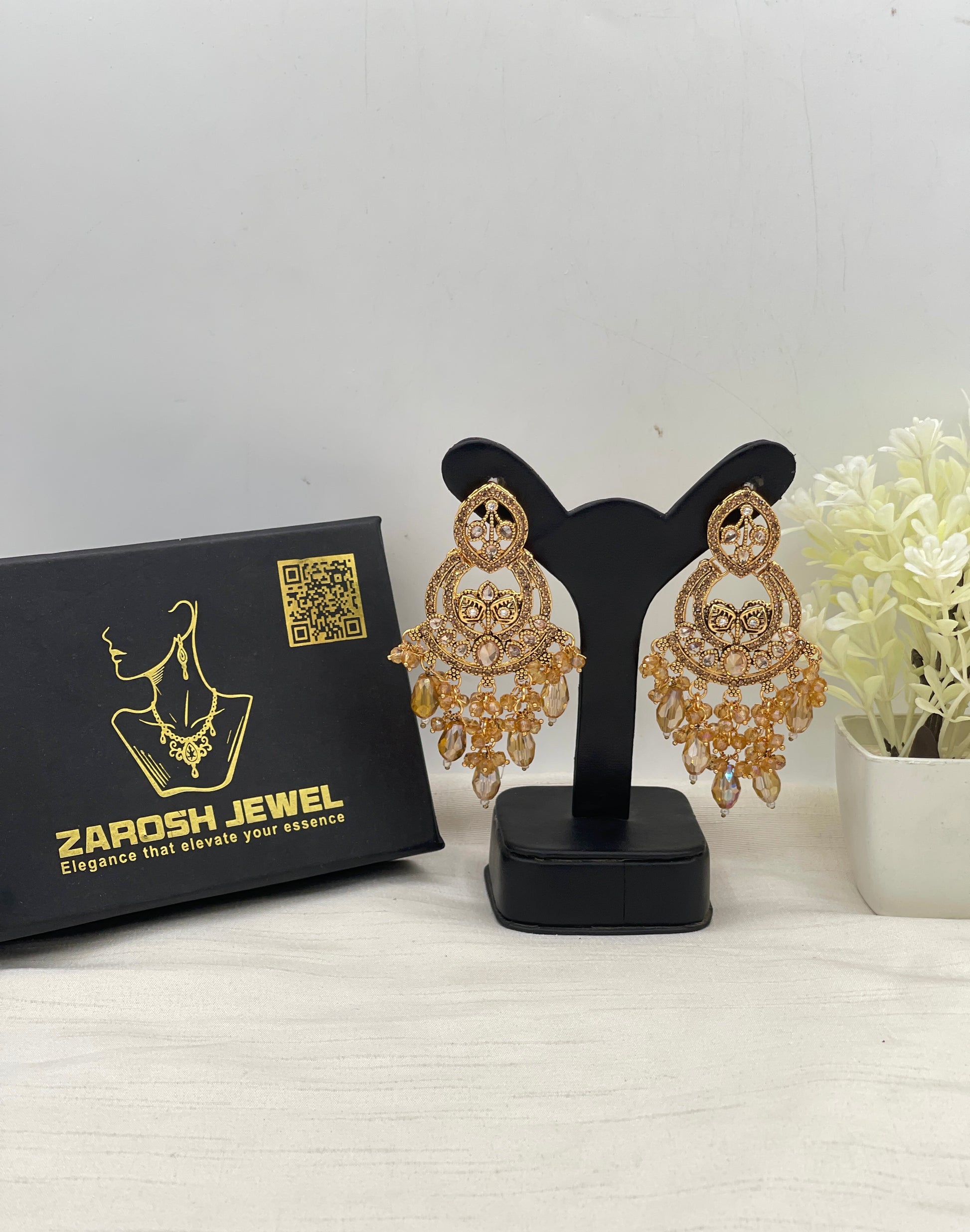 Jowhara Elegent Earring