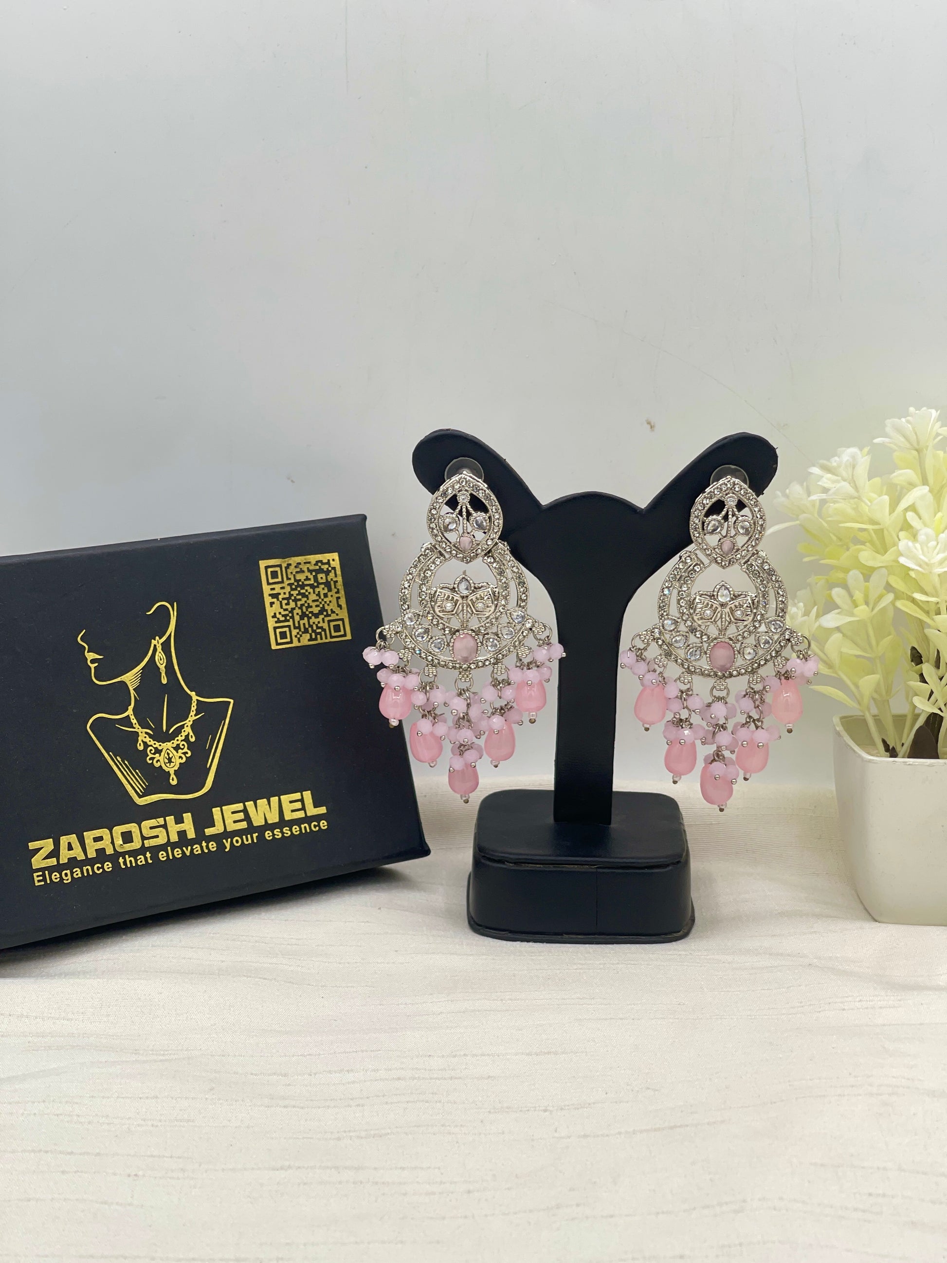 Jowhara Elegent Earring