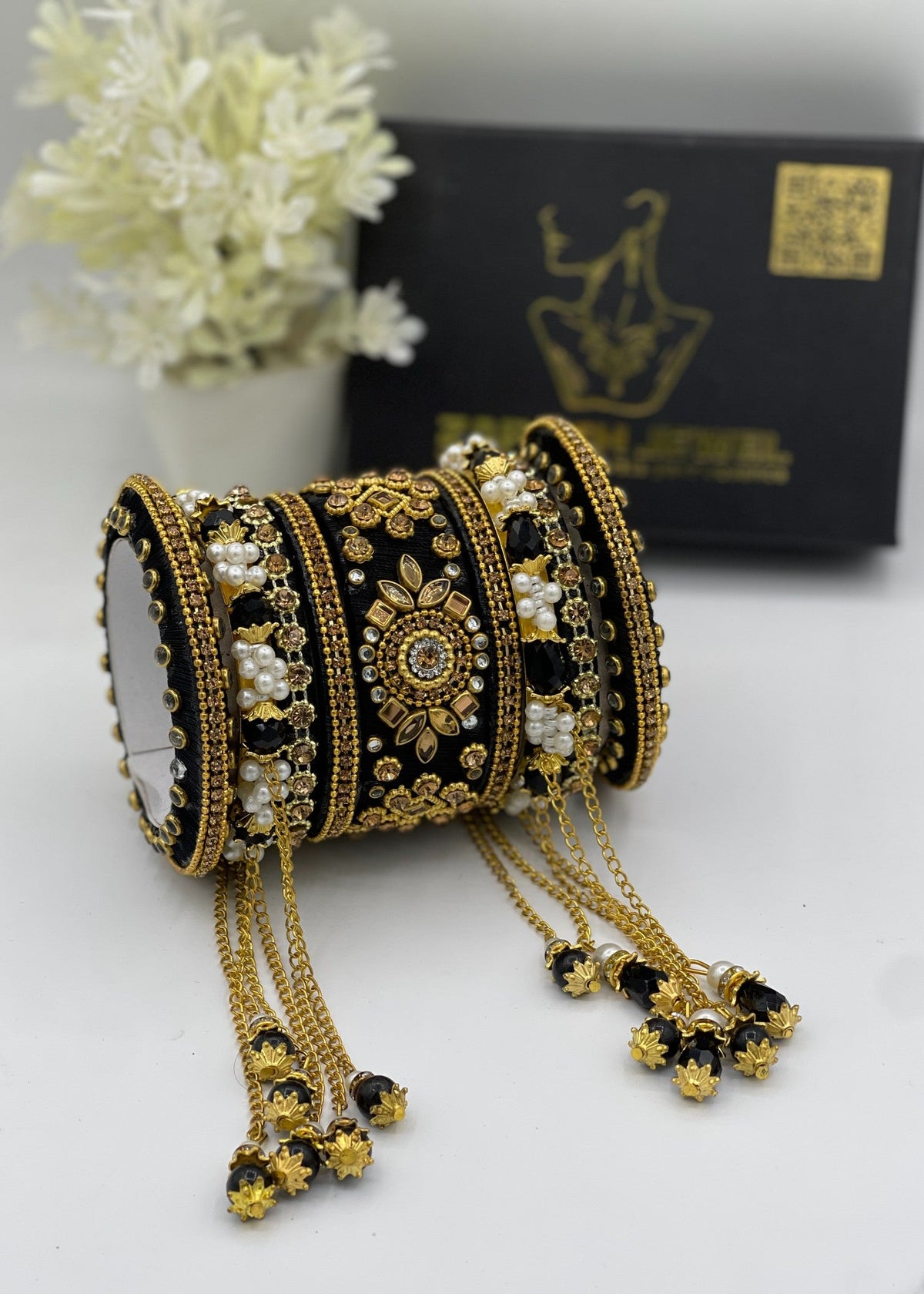 Kavya Bangle Set by Zarosh Jewel